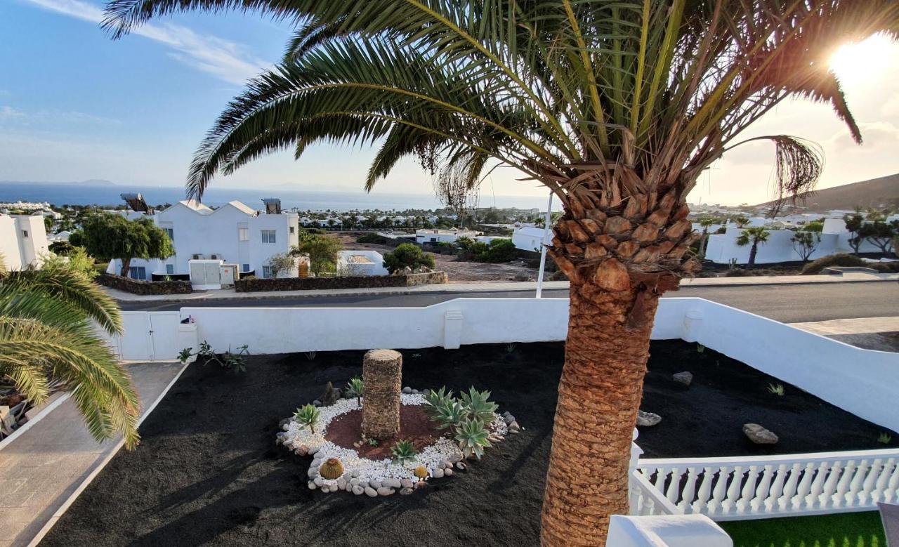 Stunning Sea View Villa With 6 Bedrooms & Heated Pool - Villa Renaissance Playa Blanca  Exterior photo